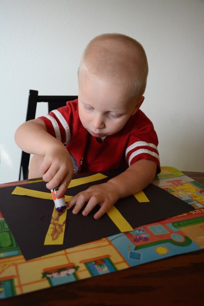 Creation - Play Through The Bible - Toddler Bible Lessons - www.simplelifemessylife.com